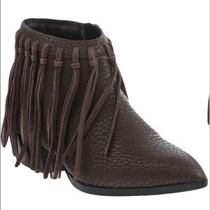 Boho Western Brown Textured Leather Fringe Tassel Heel Ankle Booties  NEW